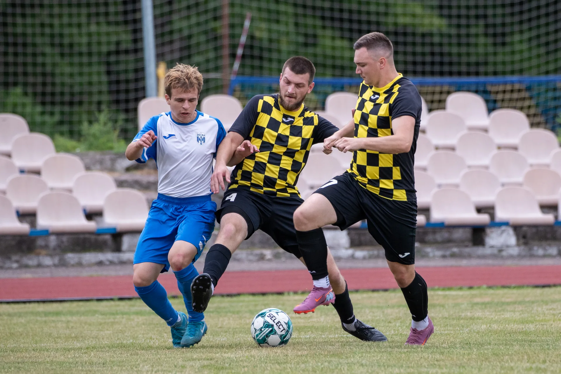 Відбулися матчі 7-го туру Чемпіонату області з футболу.