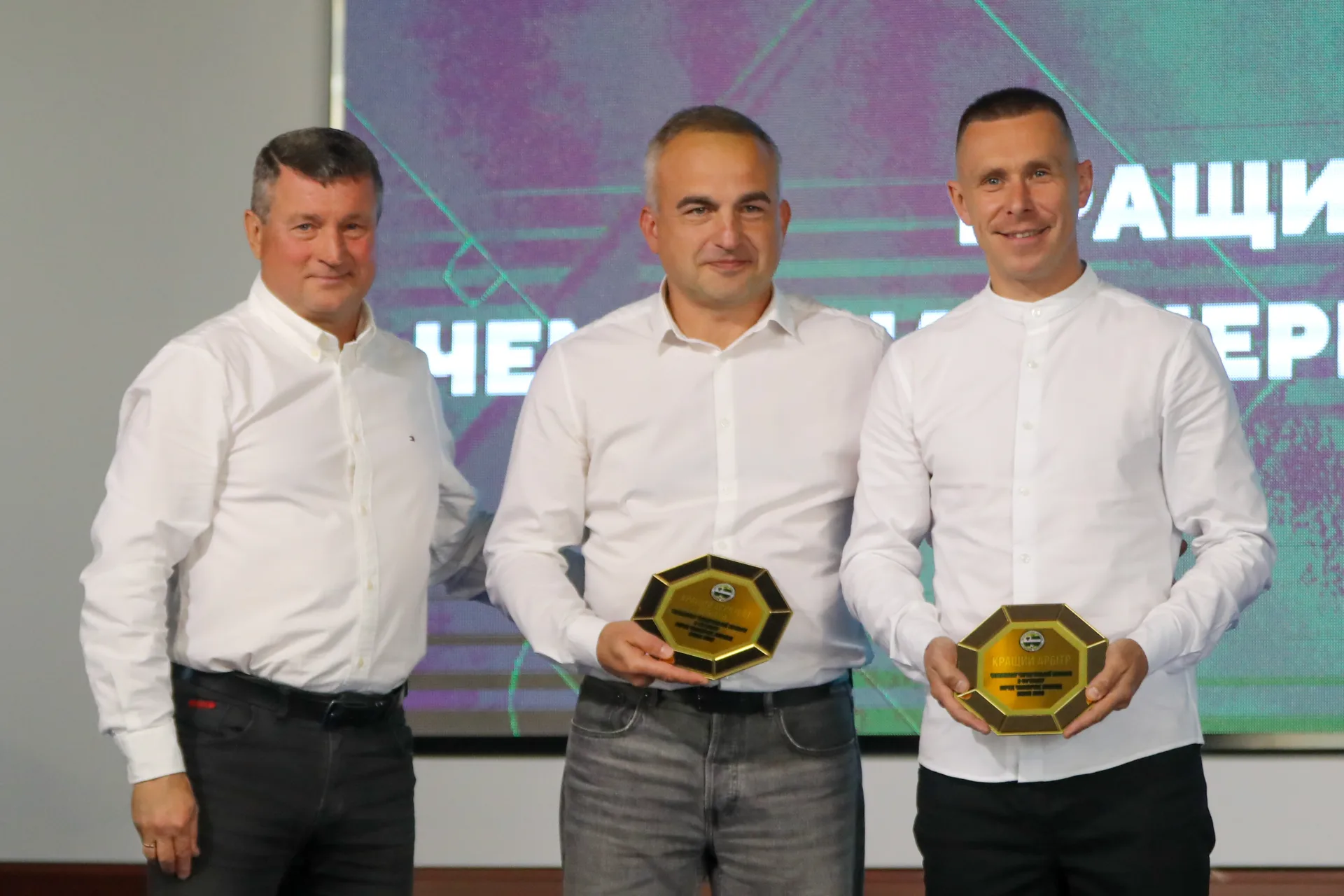 Кращий арбітр та асистент арбітра чемпіонату Чернігівської області з футболу 2026 року.